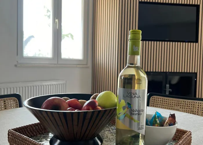 Hidden Heaven * Donje Vinovo